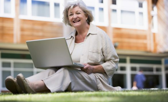 33 Places to Find Free Online College Courses for Senior Citizens in 2021