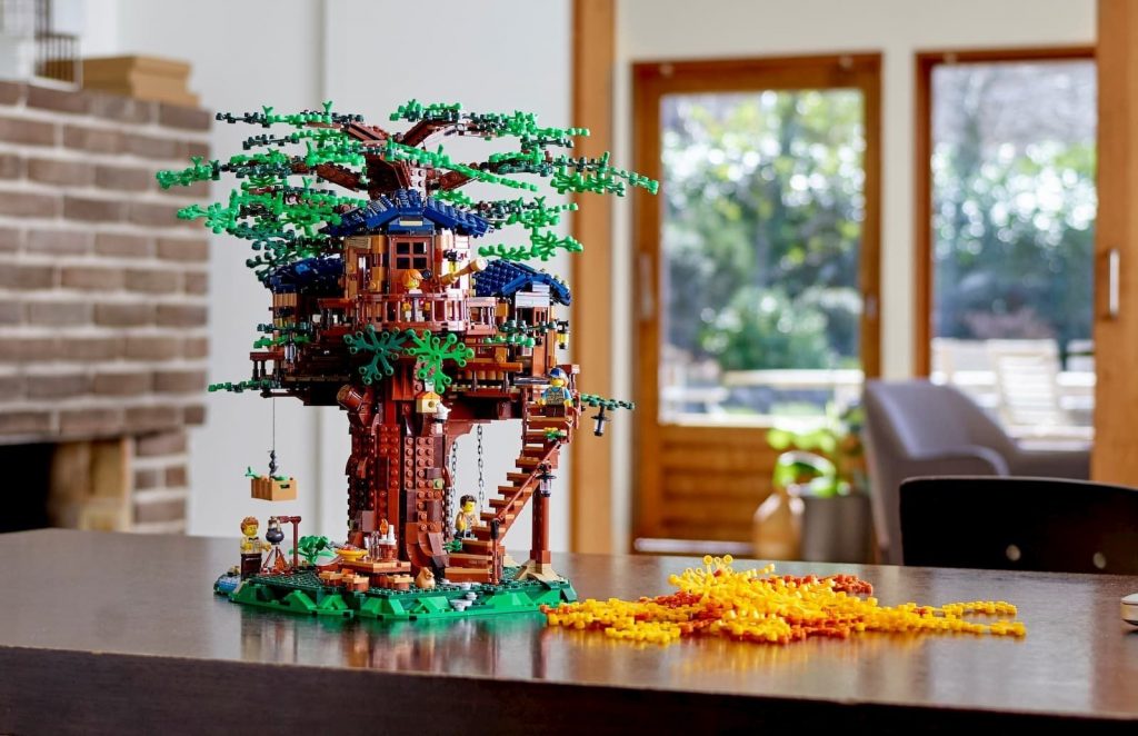 LEGO is one of the most popular toys of all time, with everyone from toddlers to grandparents able to enjoy building new creations. If you’re looking for new LEGO sets without breaking your budget, head to this post to find 23 legitimate ways to get LEGO sets for free.