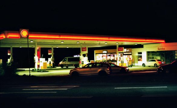 38 Gas Stations that Take Apple Pay & How to Find More Near You! 