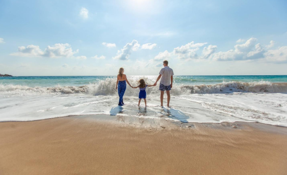 15 Cheap Family Holiday Ideas You Try