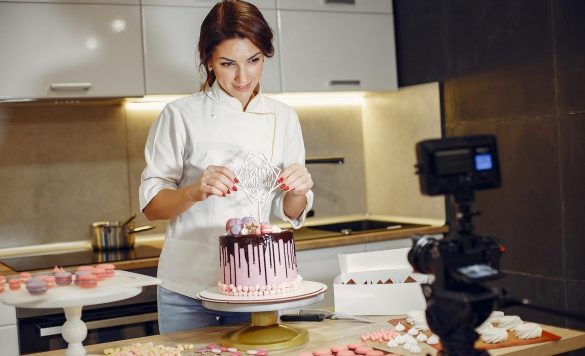 Leveraging Your Baking Skills: Guide to Starting an Online Bakery