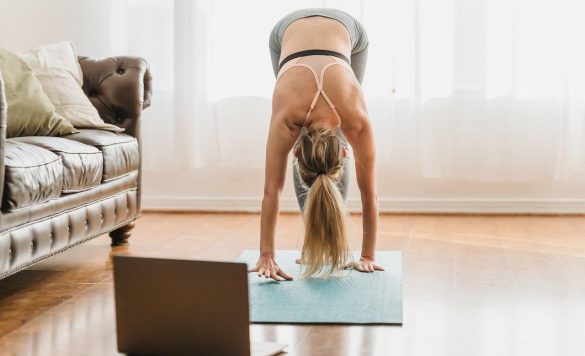 9 Best Ways to Make Extra Cash Teaching Online Yoga Classes
