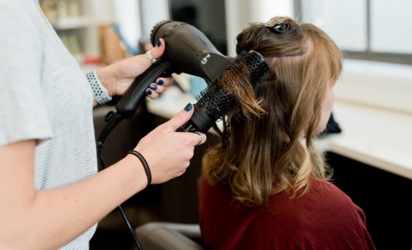 Boost Your Earnings with a Mobile Hairdressing Service